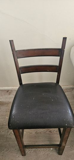 Wood Ladder-Back Chair with Black Seat