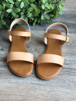 Forever Tan Ankle Strap Flat Sandals Size 7