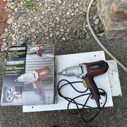 Chicago 7 Amp 1/2 Inch Impack Wrench-(61173)