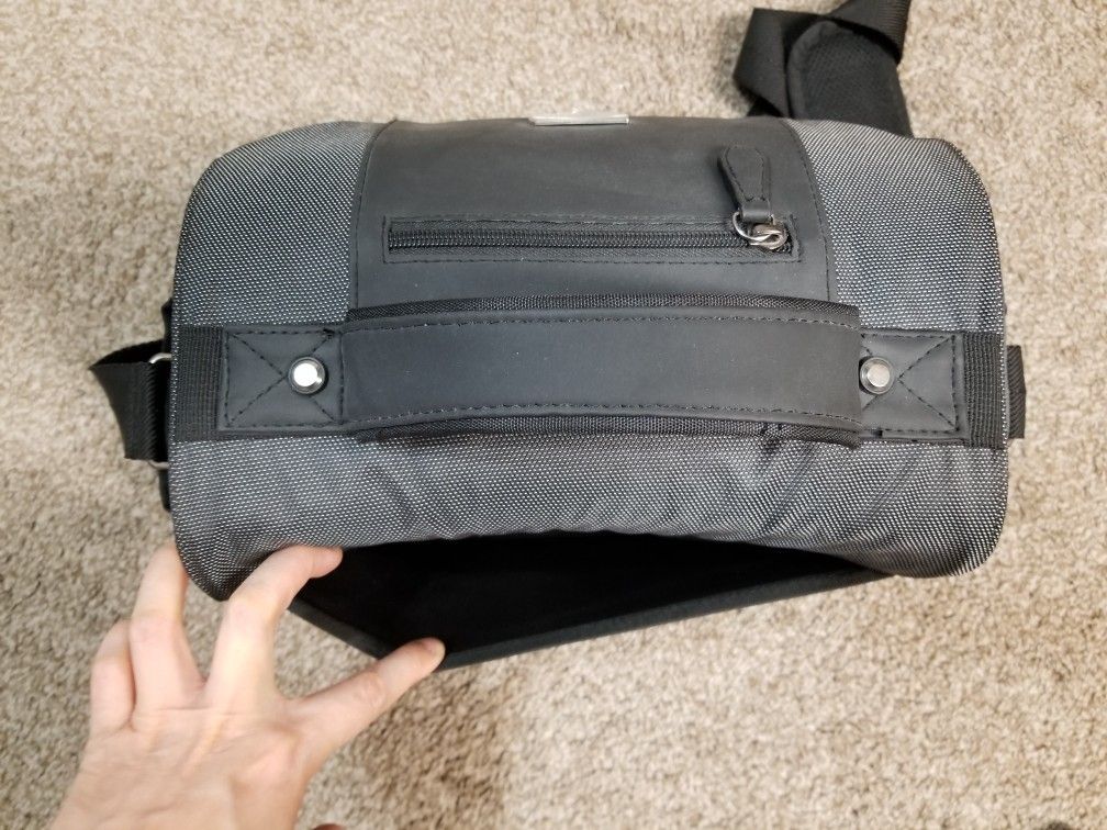 Nikon deluxe digital SLR Camera Case