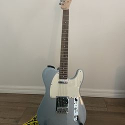 Fender Squier Stratocaster - California Blue