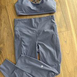 Women's Clothing- Over 30 Pieces 