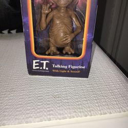 Et Figurine