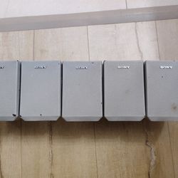 5 Satellite Speakers 