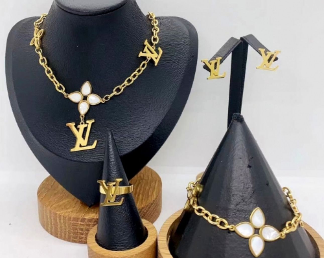 Amazing Set White And Gold 4 Pcs Stainless Steel 