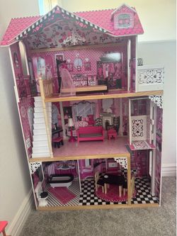 Three story doll house