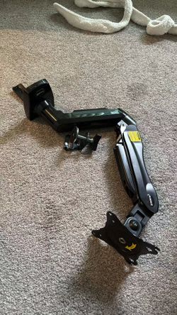 HUANUO Single Monitor Arm Desk Mount – $10