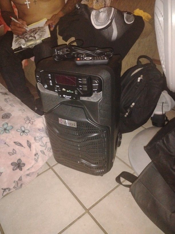 Ibastek Bluetooth Speaker