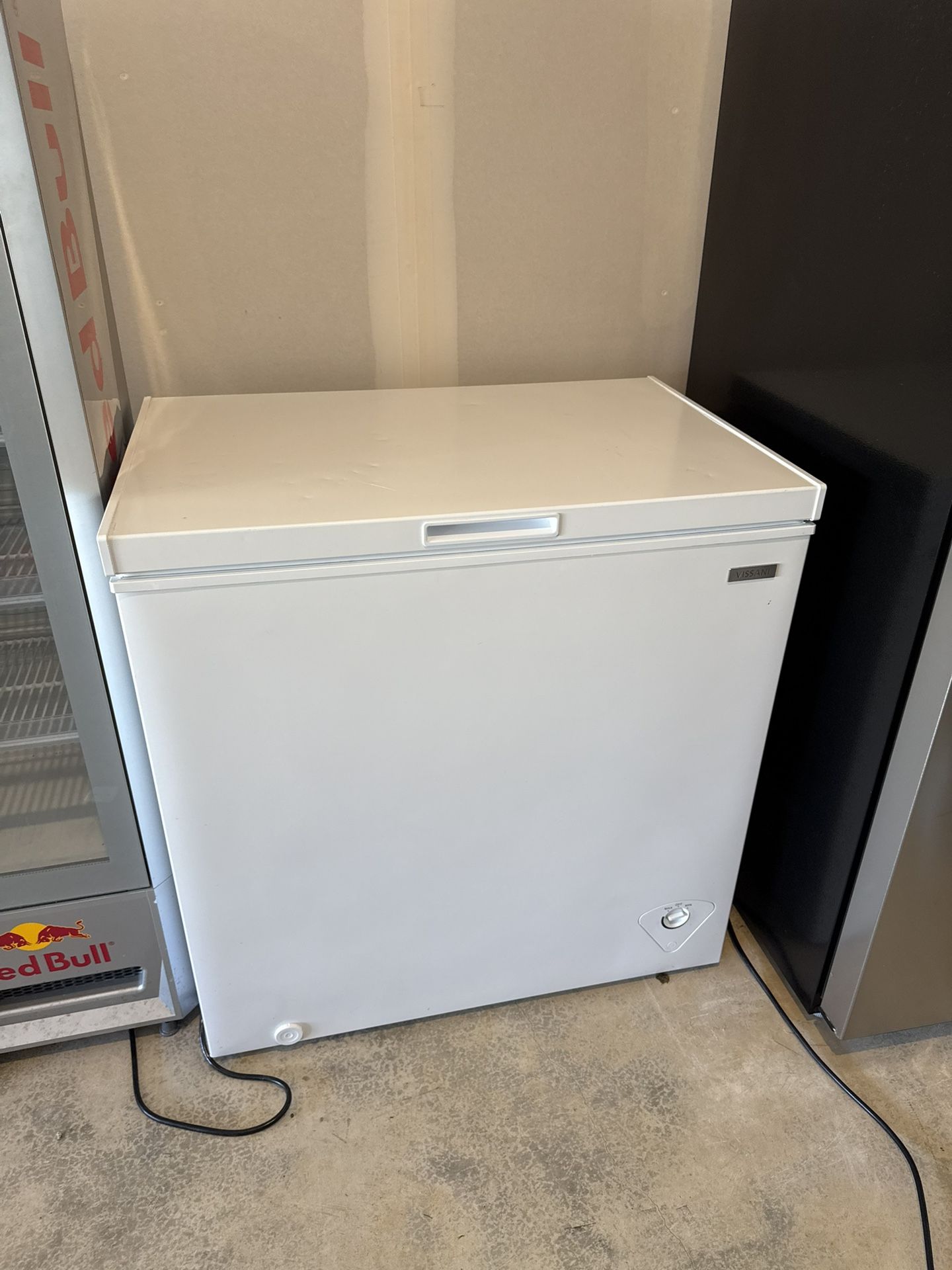 Vissani Deep Freezer