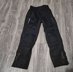 Riding pants