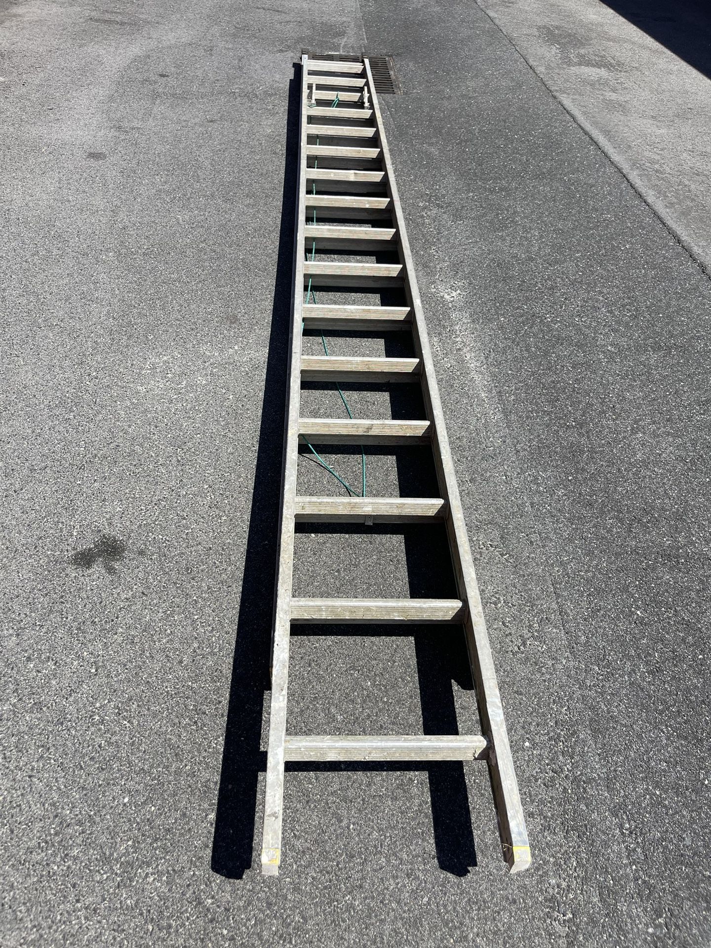 28’ Extension Ladder