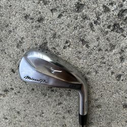 Mizuno Pro 225 3 Iron UST Mamiya Recoil 95 F4 Stiff
