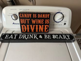 Set of two Halloween signs
