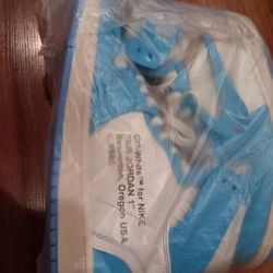OFF WHITE UNC JORDAN 1'S! Size 8.5