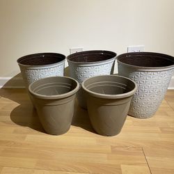 5 Outdoor Round And Tall Planters Light Colors EUC