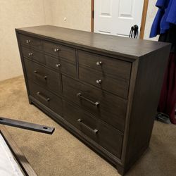 Ashley King Size Bedroom Set PLUS MATTRESS AND MATTRESS TOPPER!! 