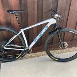 2020 29” Specialized epic Hardtail Comp Size Medium