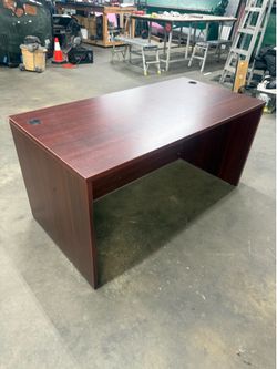 Free office desk