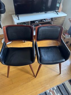 Vintage Mid-Century Chairs (Like New)
