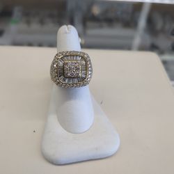 10k Solid Gold Diamond Ring 21 Grams Size 8 Layaway Available 10% Down If You Are Interested Please Ask For Maribel Thank You 