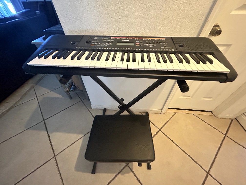 Yamaha Keyboard With Stand And Seat 