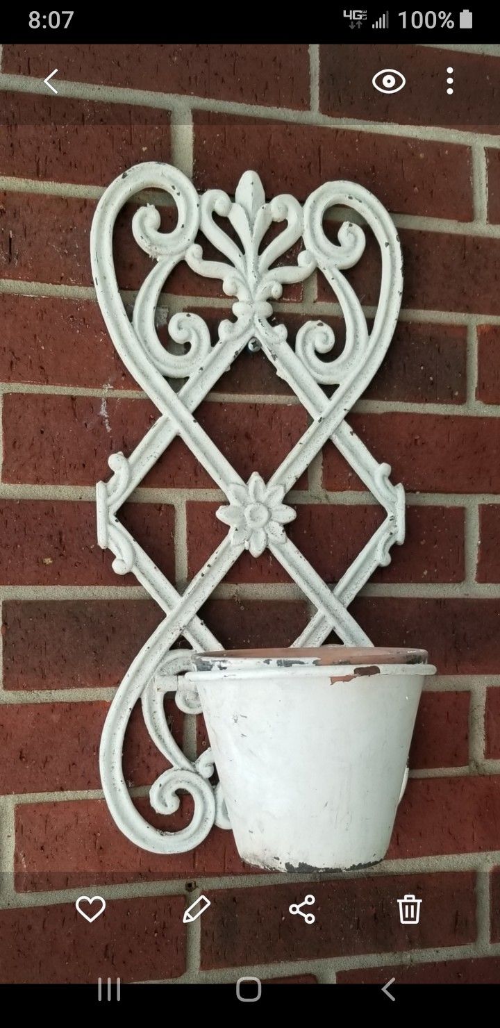 Vintage Cast Iron Wall Plant Holder