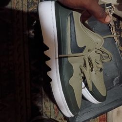 Shoes 9.5