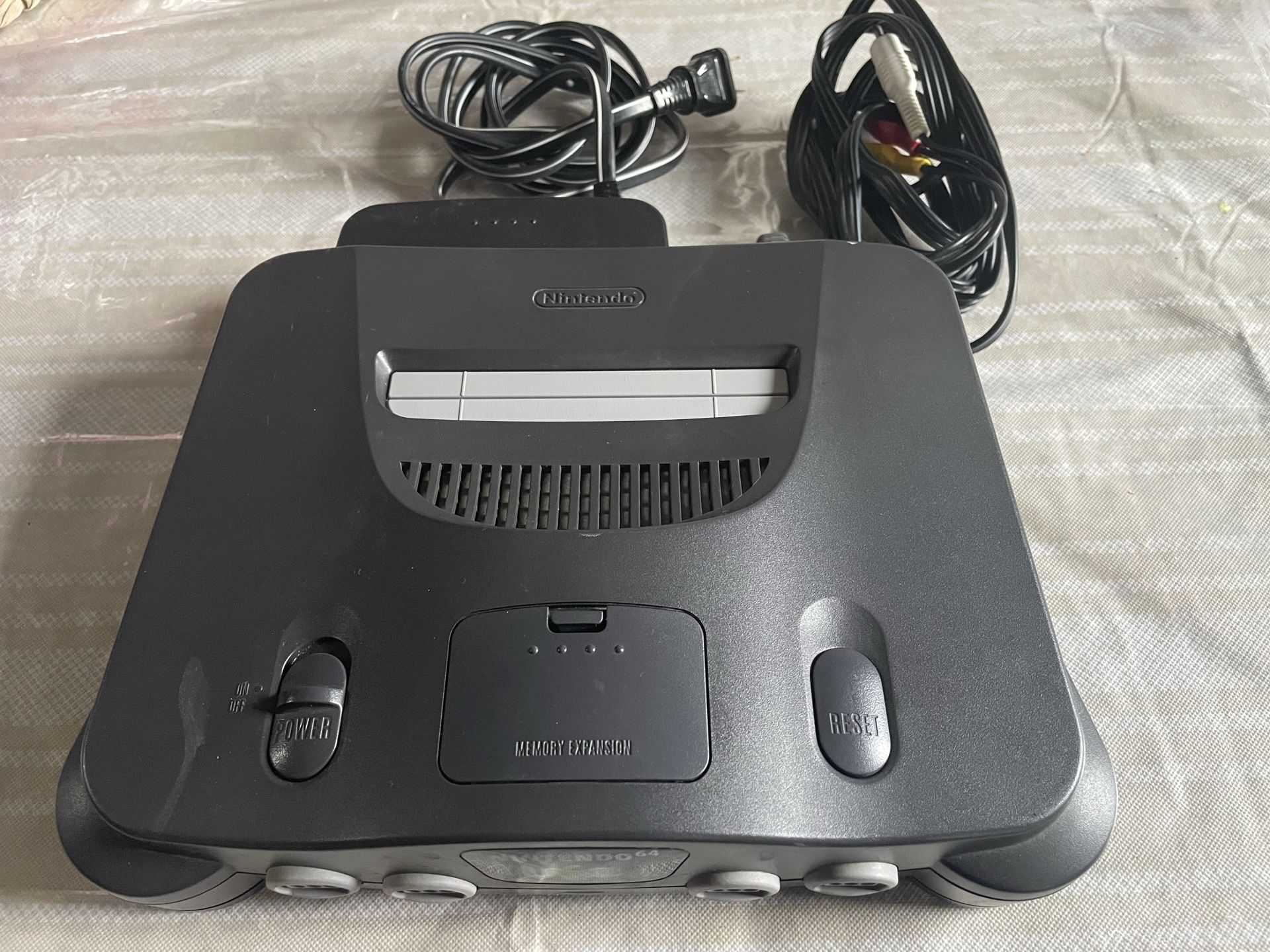 Nintendo 64 Console + Cords