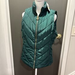 NWT NEW Michael Kors Chevron Emeral Green Quilted Puffer Vest Gold Zipper Size M Medium