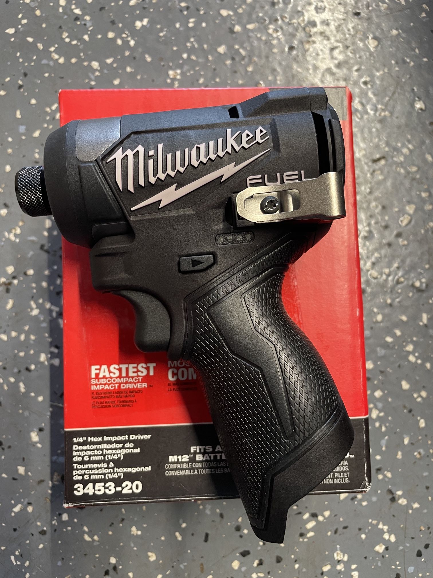 Milwaukee Fuel Black M12 1/4” Hex Driver
