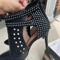 Ladies Shoes 