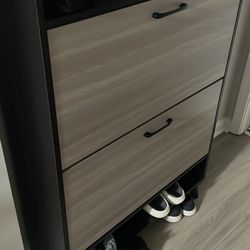 Armario De Almacenamiento De Zapatos / shoe cabinet