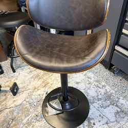 Adjustable Height Swivel Barstool