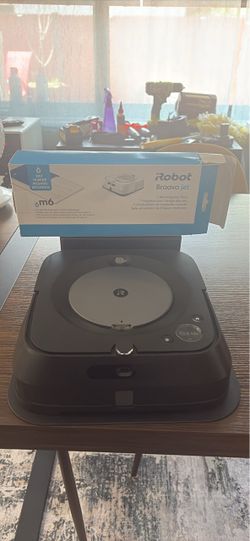 iRobot Braava m6.
