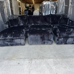 Sectional With Ottoman 