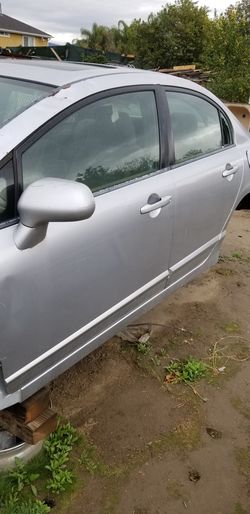Honda civic 2007 door/