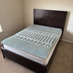 🔥 Quality Bed Set 🛏️ Headboard + Mattress + Box Spring – Great Condition