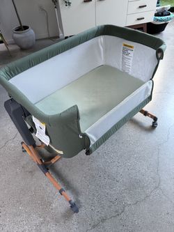 3-in-1 Baby Bassinet, Bedside Sleeper & Rocking Bassinet for Newborn