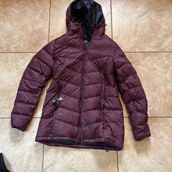 Down jacket Women’s Large- Obo