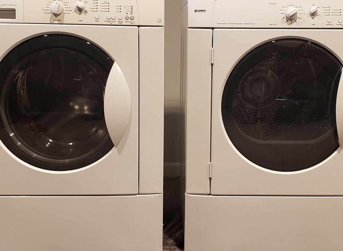 Kenmore Elite 417 Series Washer and Dryer (Front-Load, Stackable)