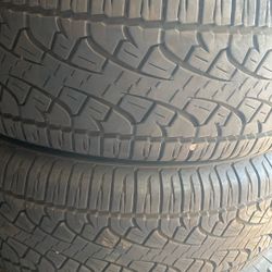 Scorpion 275/60/R20 Las 2 Tienen Clavo 2x $50.00