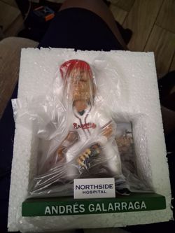 Bobble head