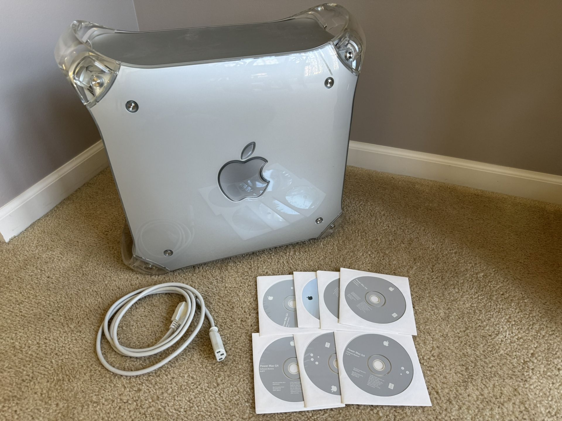 Apple Macintosh G4 Power Mac Computer M8570 EMC 1914. 1.2 Ghz. 2GB Ram. 