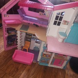 Barbie Malibu house