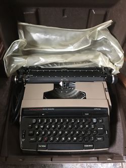 Electric JCPenney Typewriter 