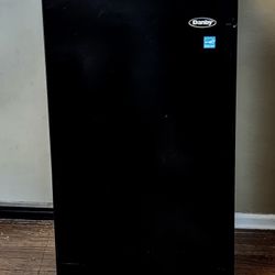 Danby 3.2 Cu.ft Refrigerator 