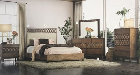 Queen Bedroom Set