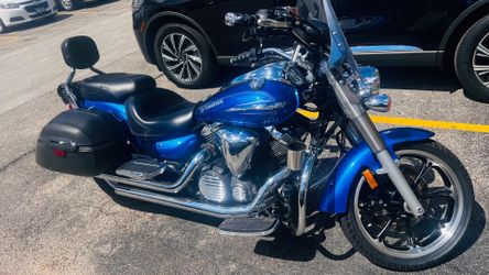 For sale: Yamaha V Star 950 Tourer, year 2012, * 16,151 miles *