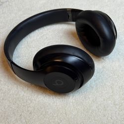 Beats Studio Pro Headphone 