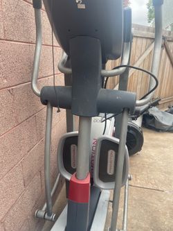 Free motion elliptical machine